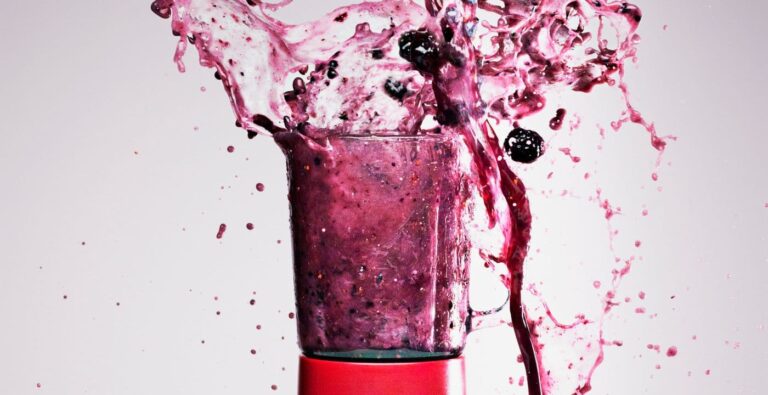 When To Use A Blender vs. A Food Processor
